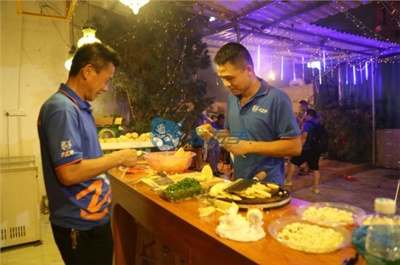 左右手沙灘燒烤 左右手沙灘燒烤