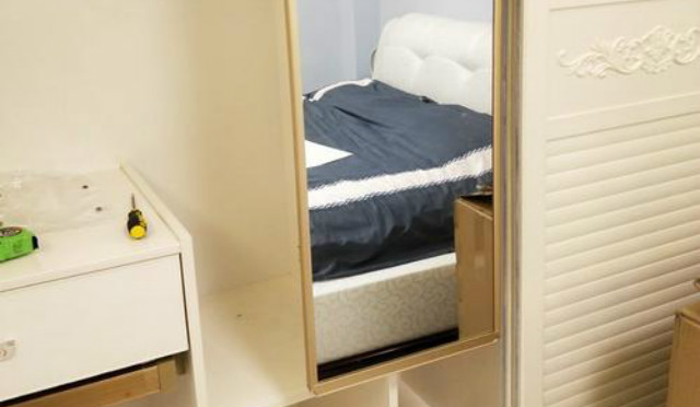 衣柜隱形鏡子安裝過程如何做，有哪些安裝流程