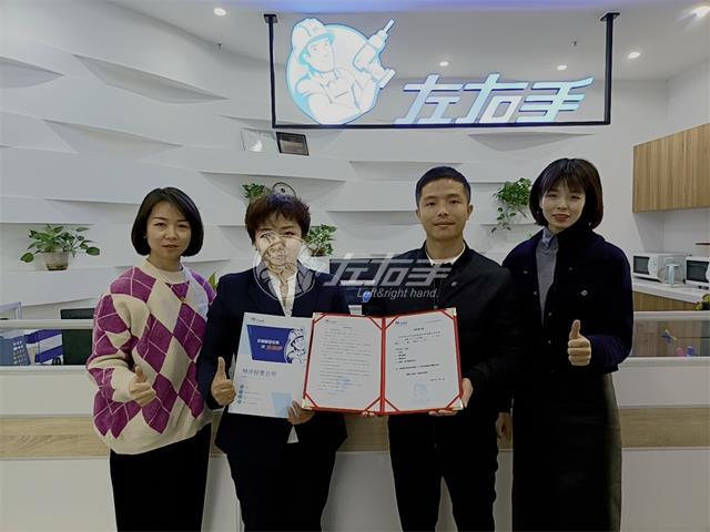 全國(guó)都在冰天雪地大降溫，唯獨(dú)此處熱火朝天！