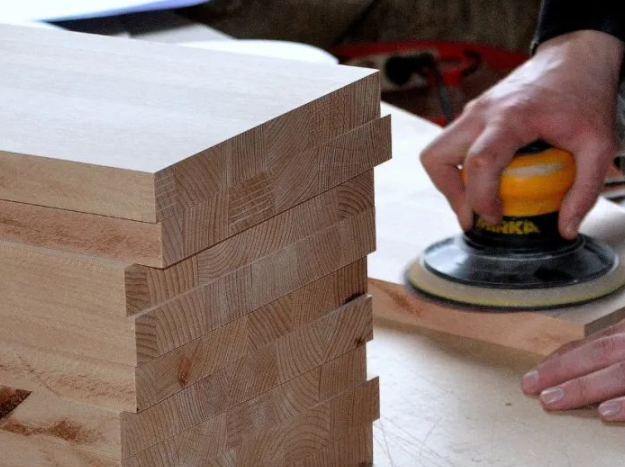 三層實木定制;定制家具為什么不用純實木？