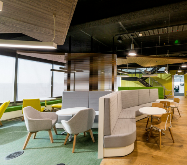 辦公家具設(shè)計回收：為何企業(yè)更流行定制辦公家具？