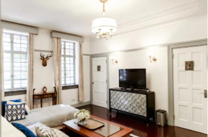 新房美式裝修;新房裝修，室內(nèi)木門該如何選？