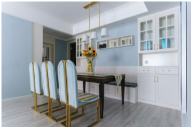 玄關(guān)的設(shè)計：沒有獨立玄關(guān)的三居室，一個多功能卡座加收納柜的設(shè)計