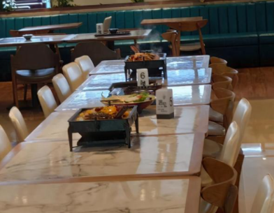 西餐廳家具：做餐飲怎樣才能選好餐廳家具？開餐廳買餐桌椅需要注意什么？