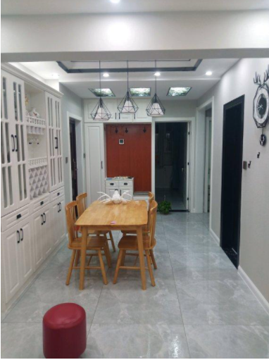 木制家具設(shè)計(jì)圖：新房硬裝完工，就差電器了，風(fēng)格和家具不搭配嗎？