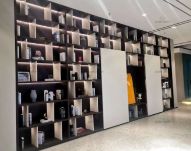 鋁制工藝品：鋁制家具成行業(yè)新寵，助力家居產(chǎn)業(yè)環(huán)保升級