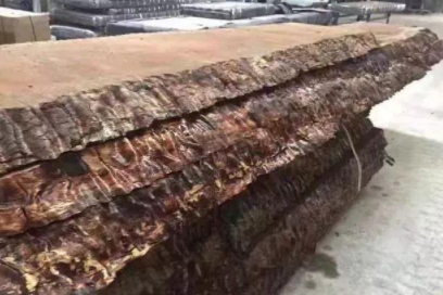 實木板種類：原木大板桌走入千家萬戶，為什么現(xiàn)在都選擇原木家具