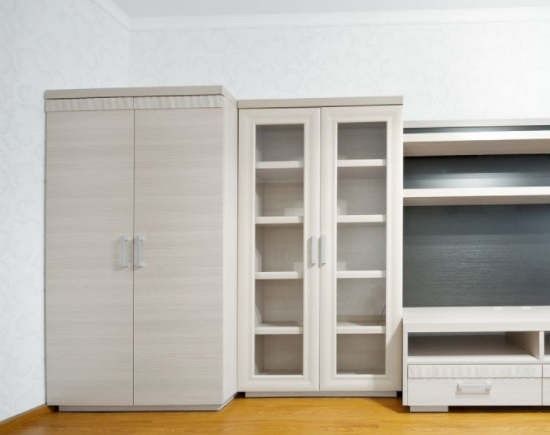 環(huán)保乳膠漆價(jià)格：定制衣柜乳膠漆順序？定制衣柜如何選購？