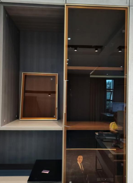 整體簡易衣柜設計，衣柜玻璃移門如何選購？