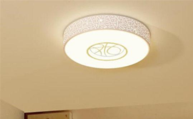 【陽臺裝修效果圖片】陽臺吸頂燈如何選購？陽臺燈如何搭配裝修風格？