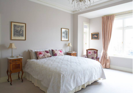 【臥室裝修圖片】現(xiàn)代臥室裝修設(shè)計(jì)衣柜,衣柜怎么擺放比較好？